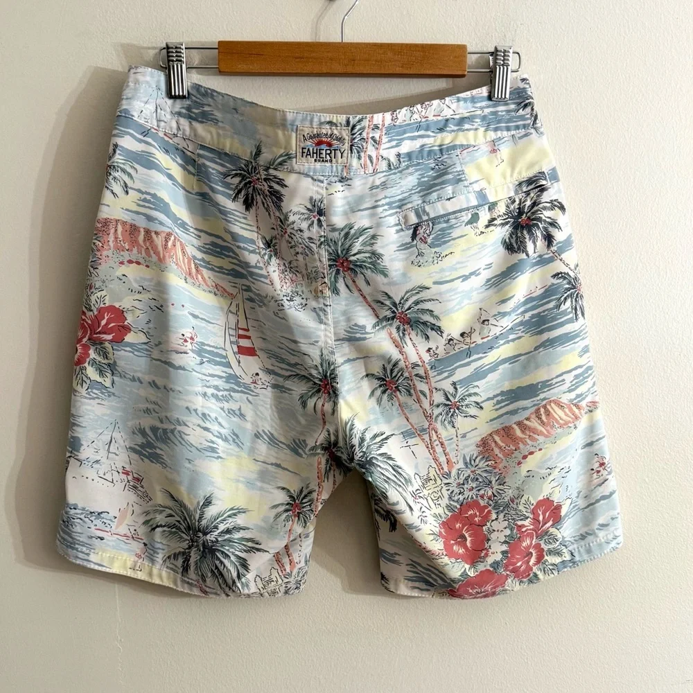 Faherty Men’s Board Shorts 7” Swim Trunks Hawaiian Surf Hibiscus Floral Size 29
